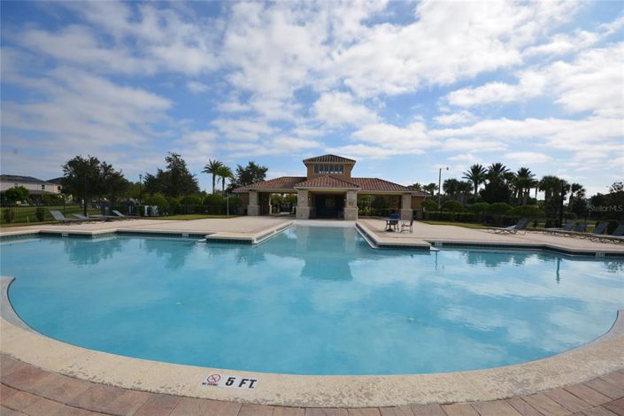 Image No.10-4 Bed Property for sale