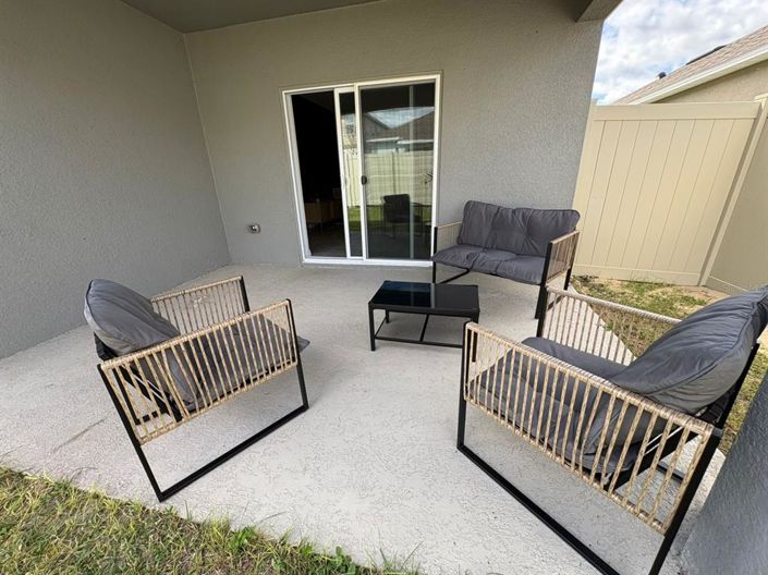 Image No.50-3 Bed Property for sale