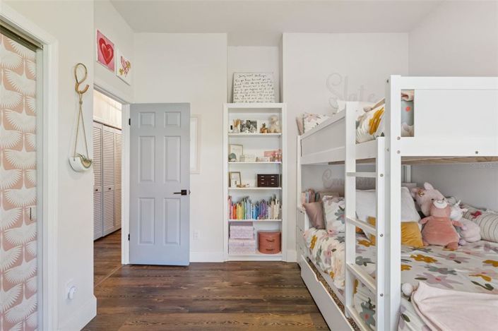 Image No.32-5 Bed Property for sale