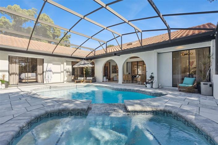 Image No.5-5 Bed Property for sale