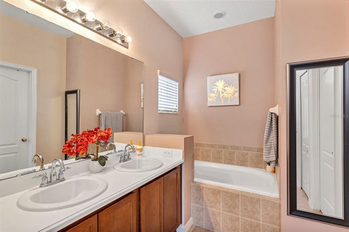 Image No.19-Propriété de 4 chambres à vendre à Davenport