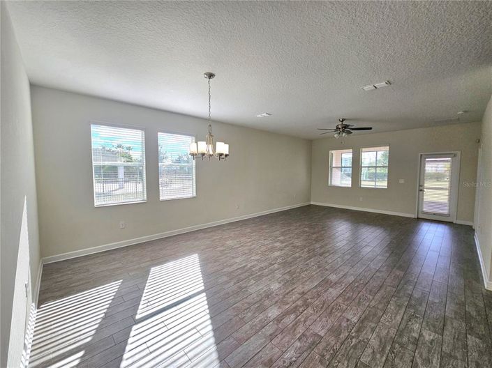 Image No.16-Propriété de 4 chambres à vendre à Kissimmee