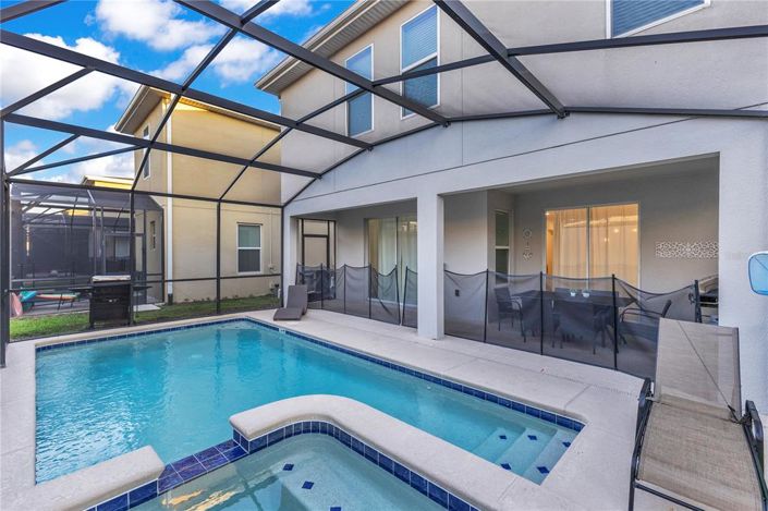 Image No.27-6 Bed Property for sale