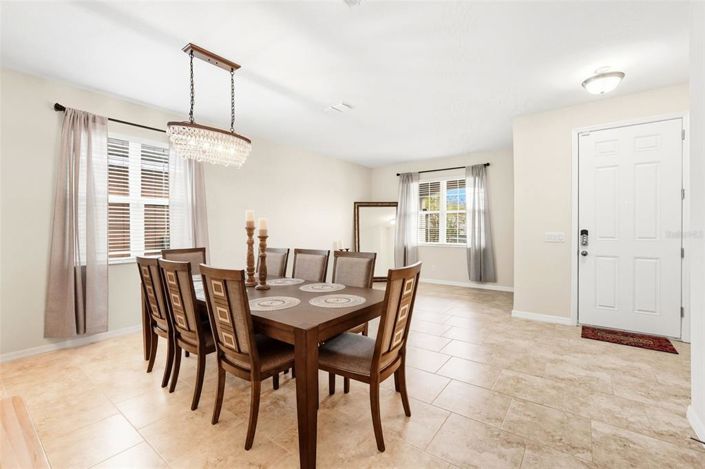 Image No.2-5 Bed Property for sale