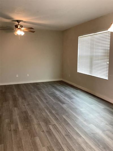 Image No.11-5 Bed Property for sale