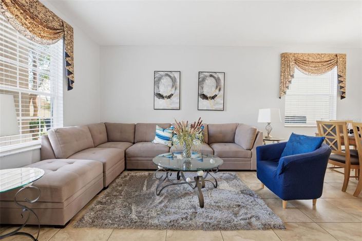 Image No.6-Propriété de 6 chambres à vendre à Kissimmee