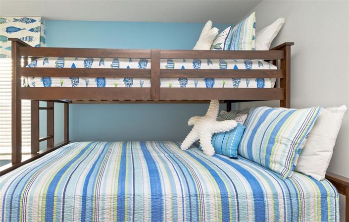 Image No.35-8 Bed Property for sale