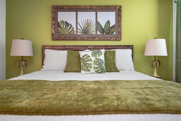 Image No.44-8 Bed Property for sale