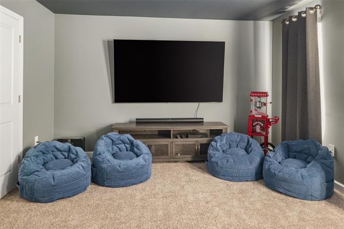 Image No.51-8 Bed Property for sale