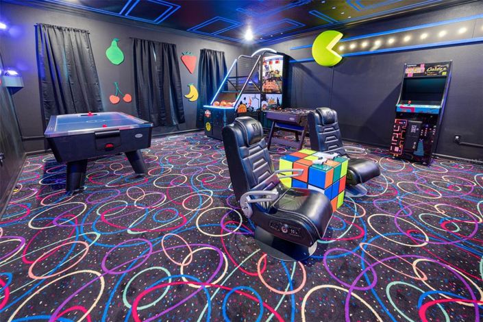 Image No.53-8 Bed Property for sale