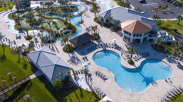 Image No.64-8 Bed Property for sale