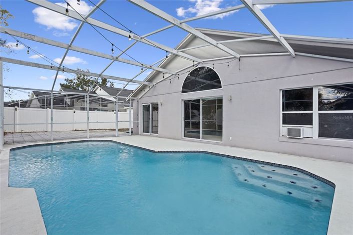 Image No.20-Propriété de 4 chambres à vendre à Kissimmee