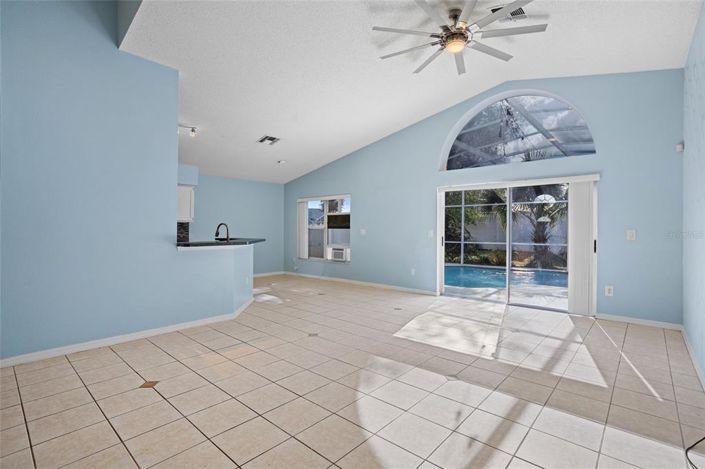 Image No.7-Propriété de 4 chambres à vendre à Kissimmee