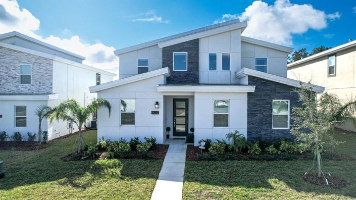 Image No.2-7 Bed Property for sale