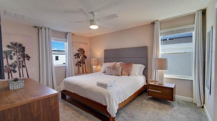 Image No.23-7 Bed Property for sale