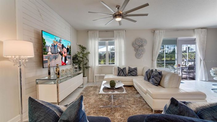 Image No.61-7 Bed Property for sale