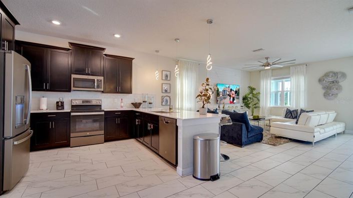 Image No.62-7 Bed Property for sale