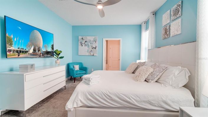 Image No.72-7 Bed Property for sale