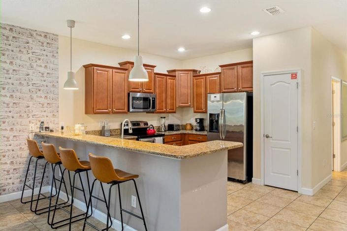 Image No.6-7 Bed Property for sale