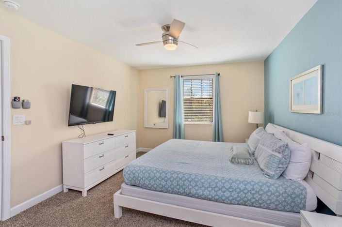 Image No.8-7 Bed Property for sale