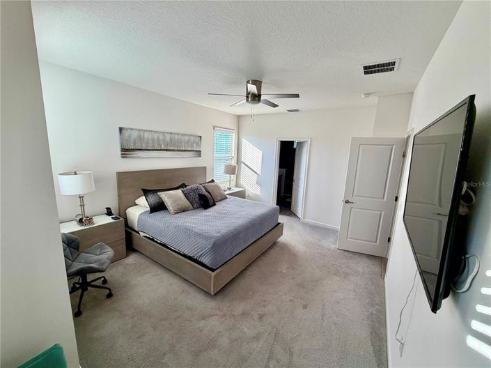 Image No.40-4 Bed Property for sale