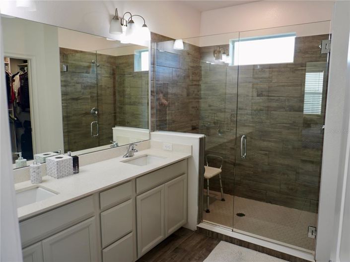 Image No.43-4 Bed Property for sale