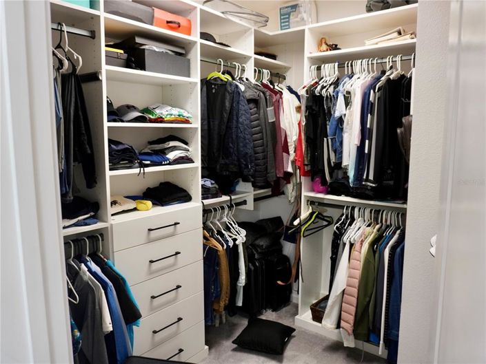 Image No.45-4 Bed Property for sale