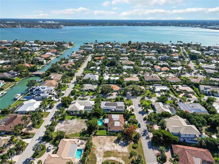 Image No.28-3 Bed Property for sale