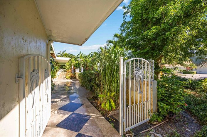 Image No.5-3 Bed Property for sale