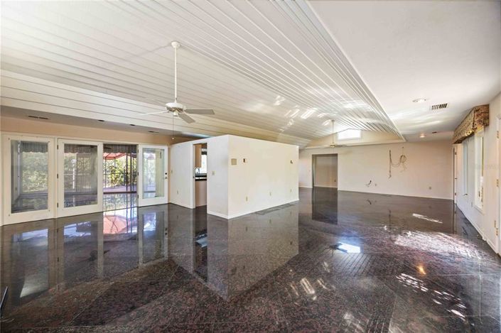 Image No.7-3 Bed Property for sale