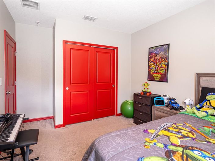 Image No.28-3 Bed Property for sale