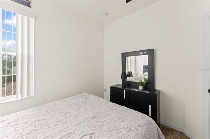 Image No.30-4 Bed Property for sale