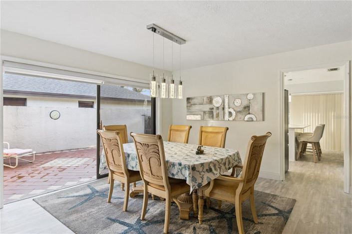 Image No.17-4 Bed Property for sale