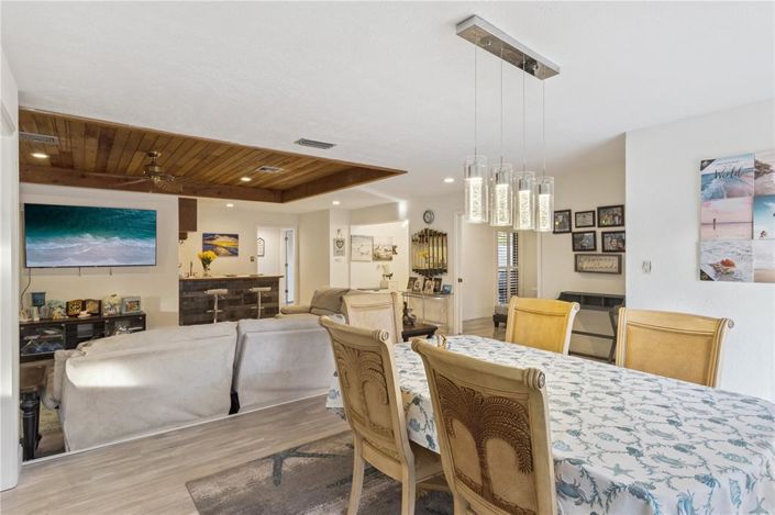 Image No.20-4 Bed Property for sale