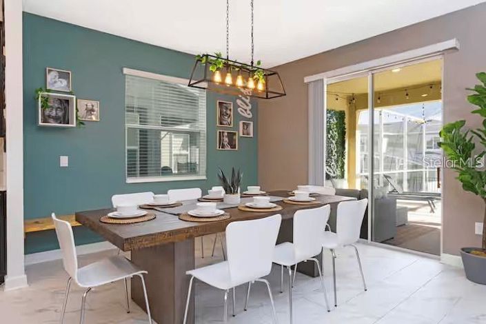 Image No.4-6 Bed Property for sale