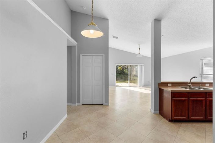 Image No.11-Propriété de 4 chambres à vendre à Davenport