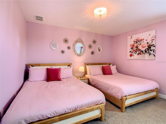 Image No.65-9 Bed Property for sale