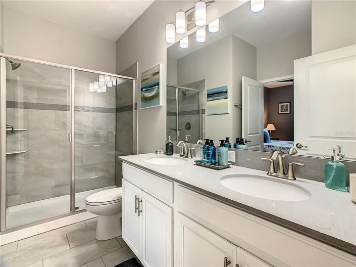 Image No.78-9 Bed Property for sale