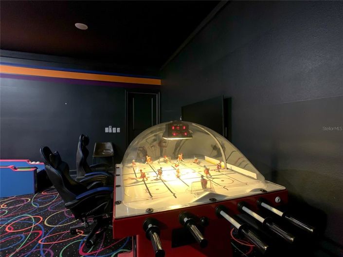 Image No.92-9 Bed Property for sale