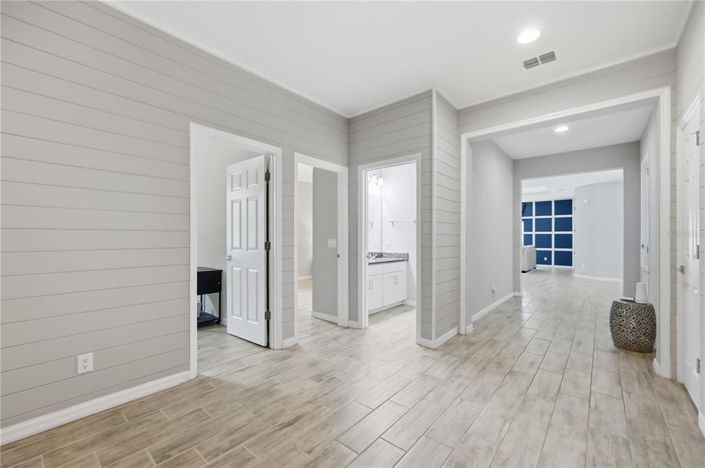 Image No.24-4 Bed Property for sale