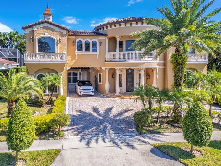 Image No.1-Propriété de 5 chambres à vendre à Orlando