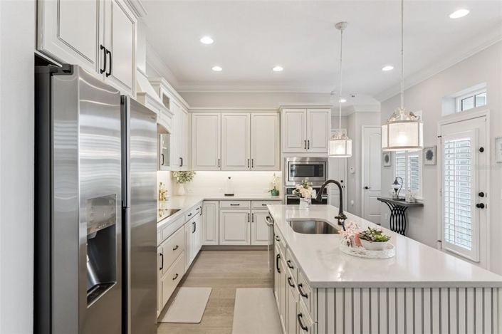 Image No.21-3 Bed Property for sale