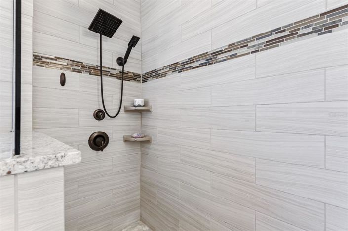 Image No.34-3 Bed Property for sale