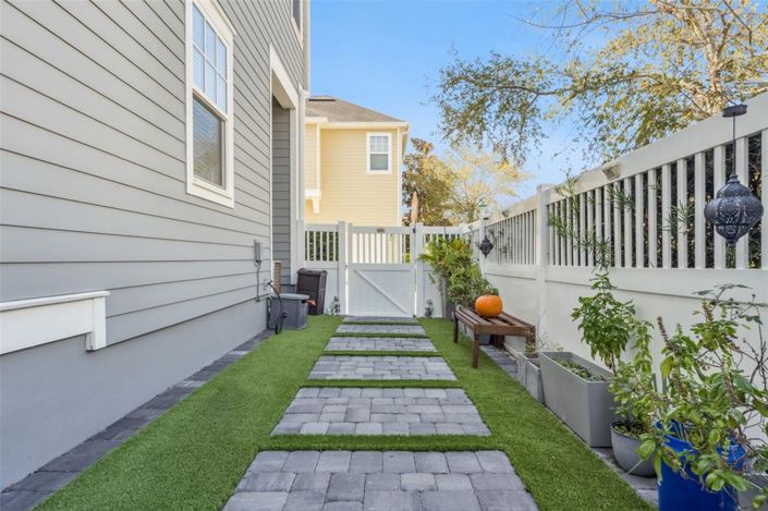 Image No.48-3 Bed Property for sale