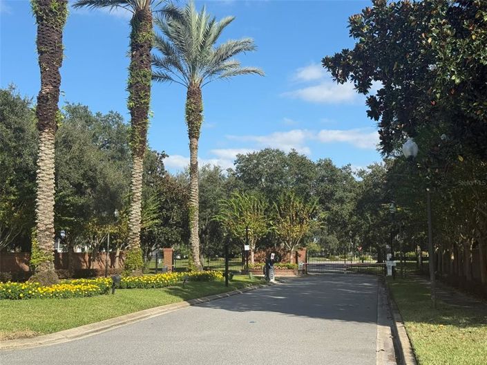 Image No.78-5 Bed Property for sale