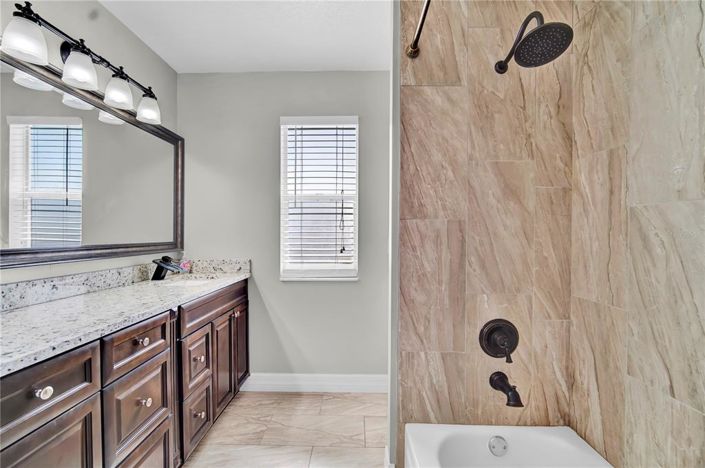 Image No.15-5 Bed Property for sale