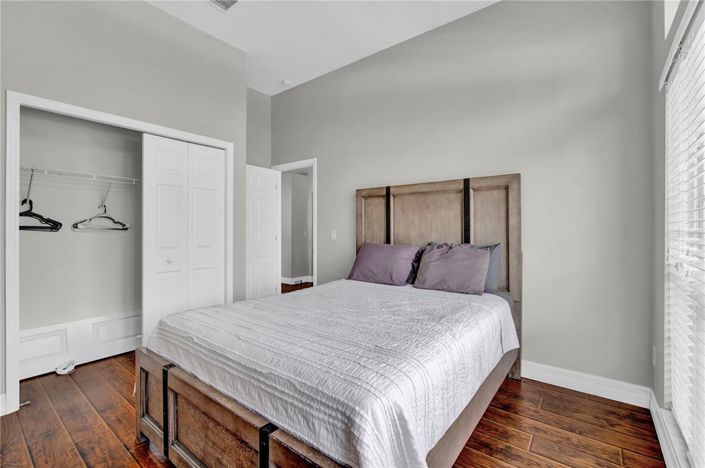 Image No.25-5 Bed Property for sale