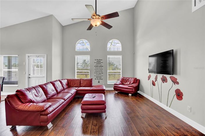 Image No.32-5 Bed Property for sale