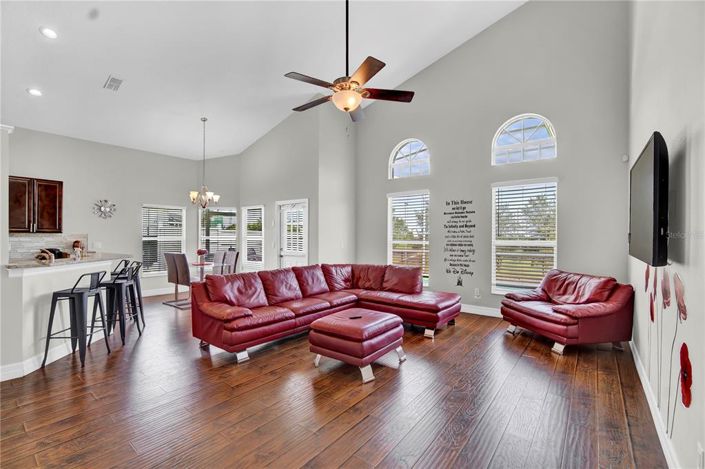 Image No.33-5 Bed Property for sale