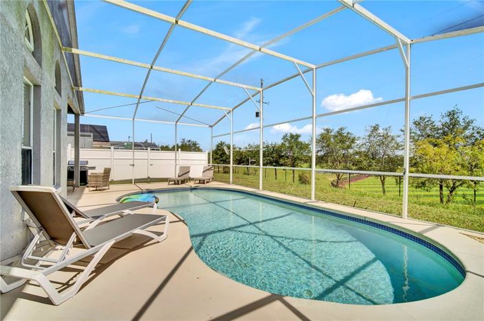 Image No.36-5 Bed Property for sale